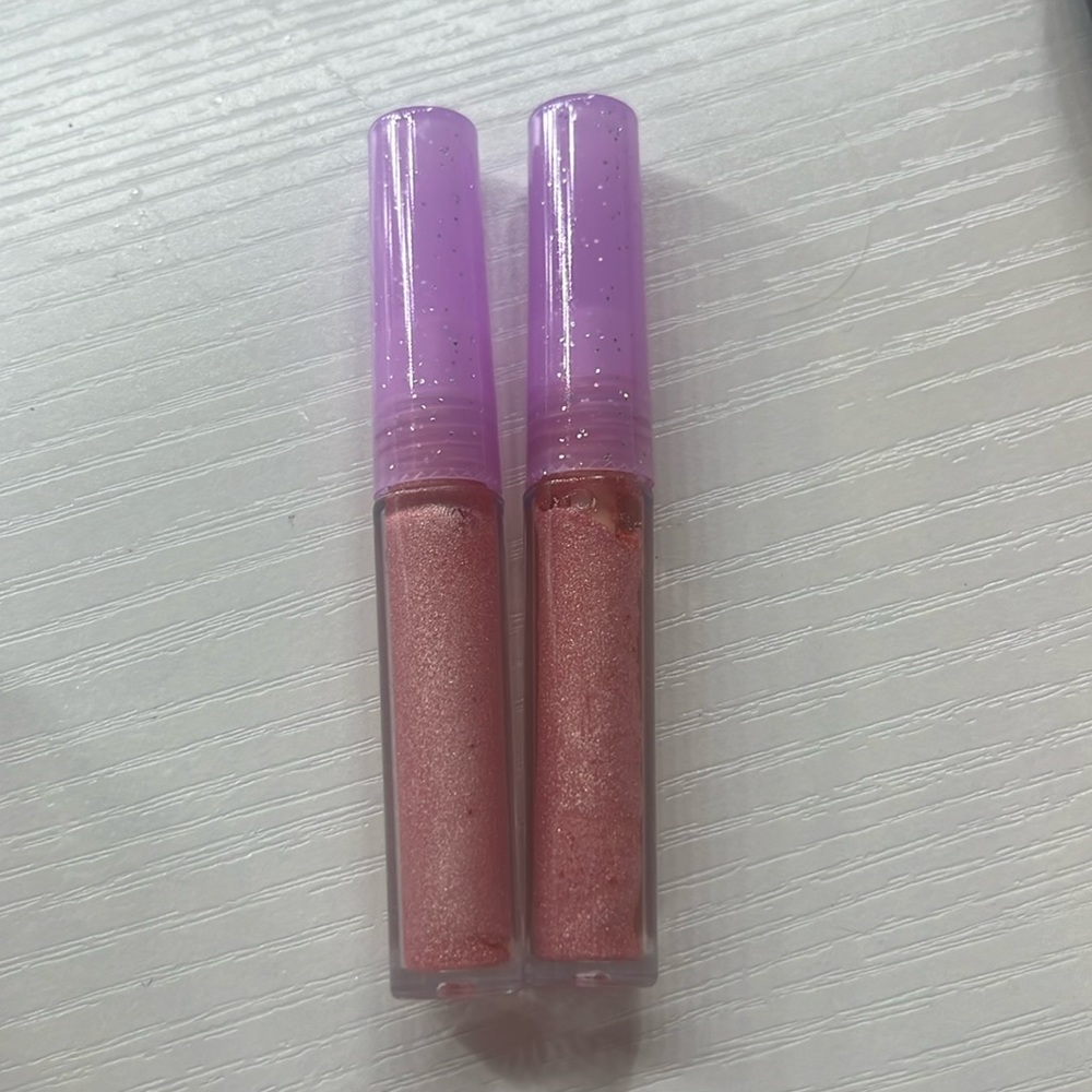 Another lipgloss! From our business!